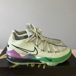 Lebron XVII Low